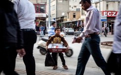 headlineImage.adapt.1460.high.syrian_children_cigarettes.1452546430817